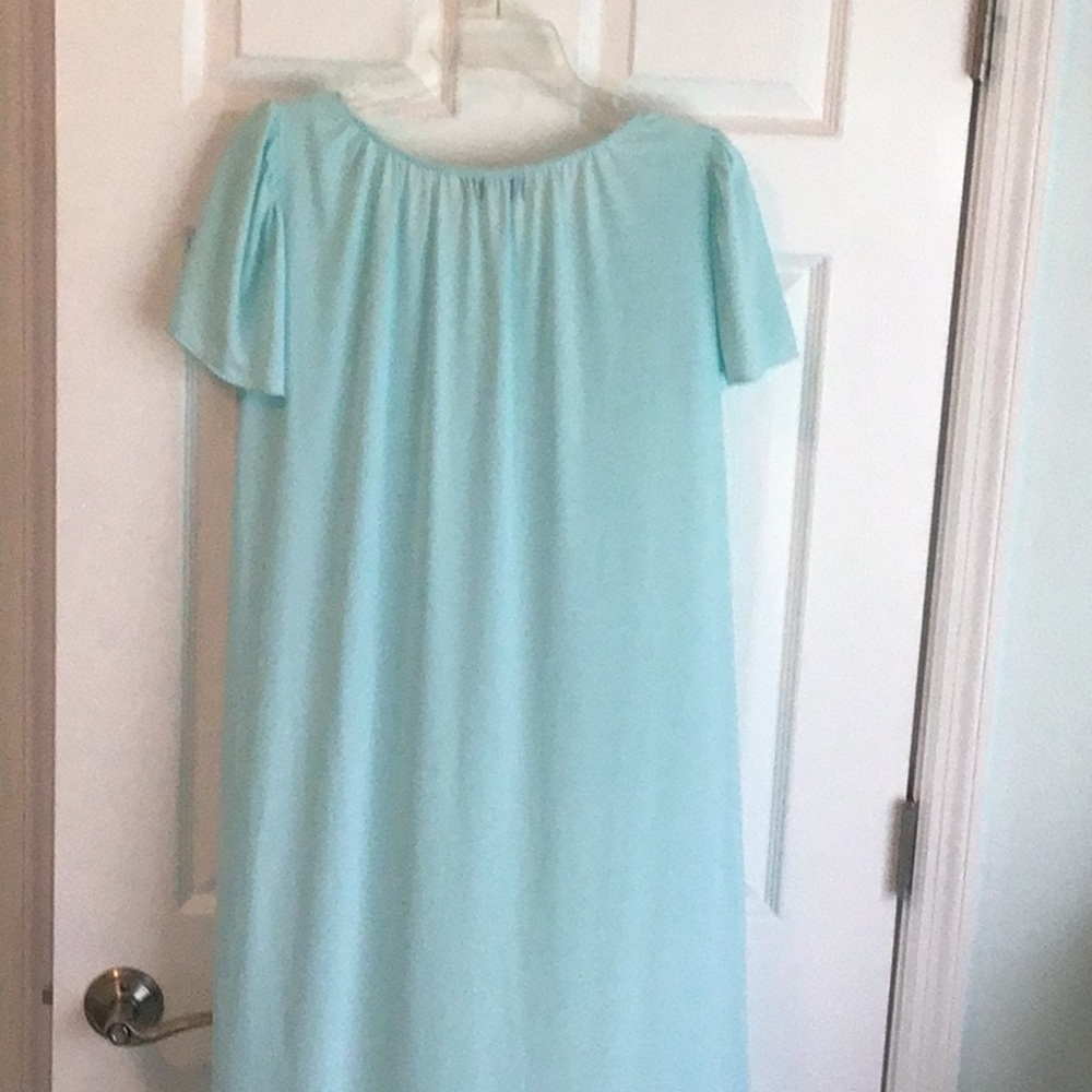 Miss Elaine - Aqua Blue Nightgown with embroidery neckline - Picture 5 of 9